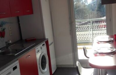 location appartement 800 € CC /mois à proximité de Lyon 5 (69005)