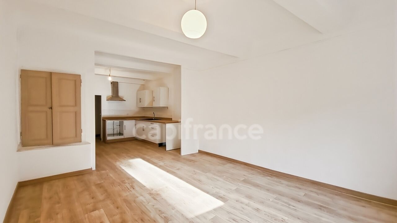 appartement 3 pièces 81 m2 à vendre à Charleval (13350)