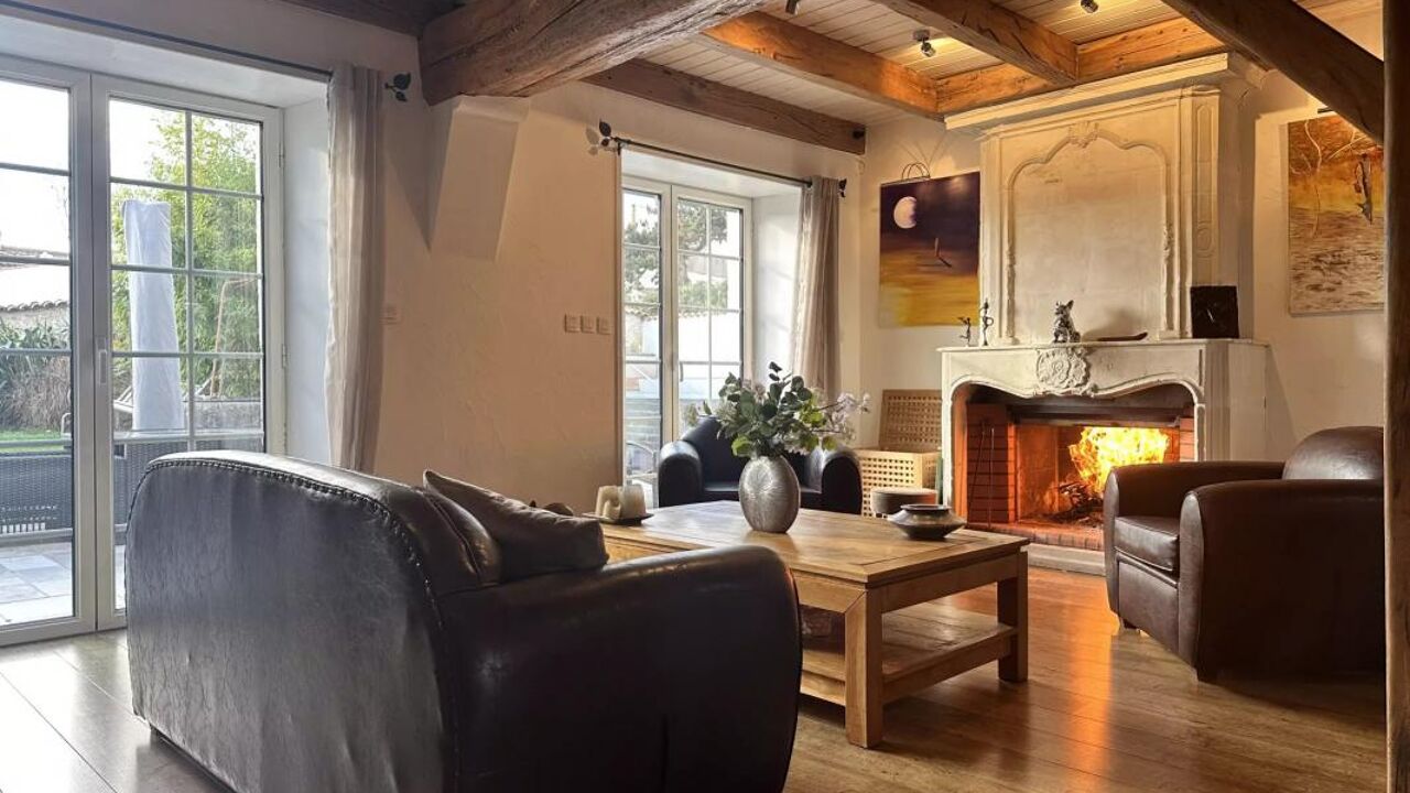 maison 10 pièces 304 m2 à vendre à Dompierre-sur-Mer (17139)