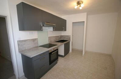 location appartement 633 € CC /mois à proximité de Bormes-les-Mimosas (83230)