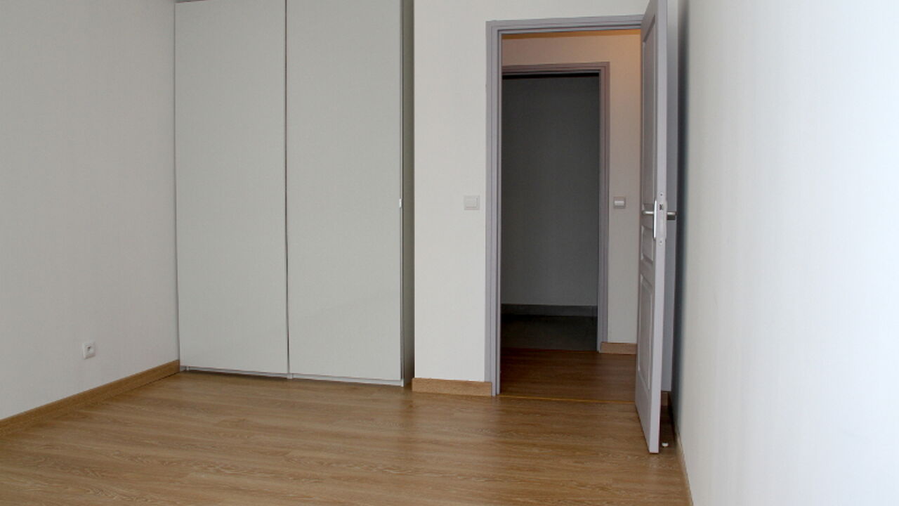 appartement 3 pièces 93 m2 à louer à Ris-Orangis (91130)