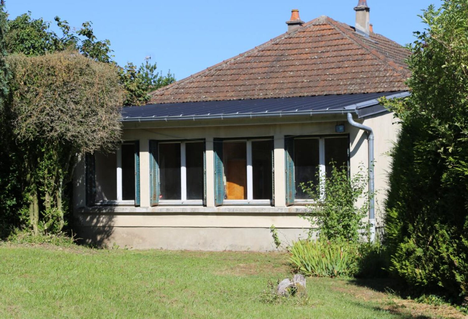 Pavillon à rafraîchir sur 1 419 m²  à deux pas du centre ville — photo 1