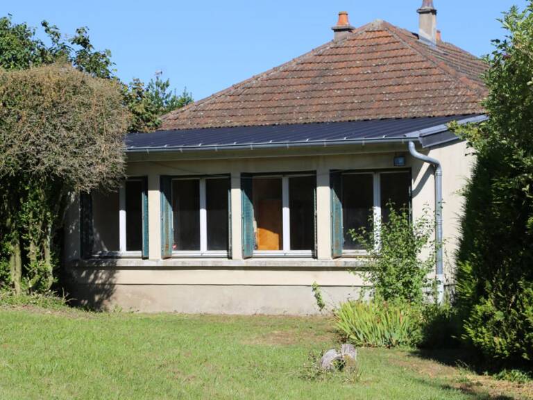 Pavillon à rafraîchir sur 1 419 m²  à deux pas du centre ville — photo 1