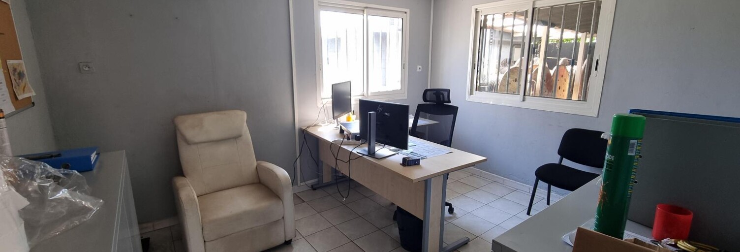 Bureau 5 Pièces 90 m² à louer à Saint-Pierre (97410)