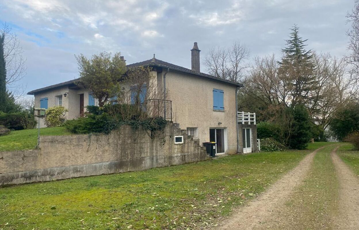 maison 5 pièces 129 m2 à vendre à Prahecq (79230)