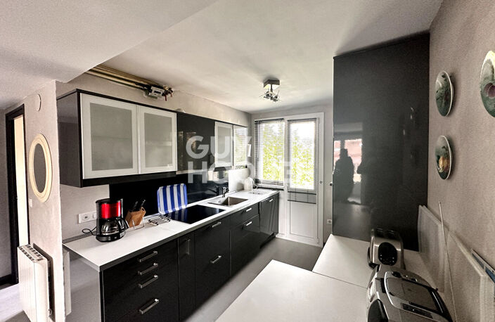 A LOUER Appartement 3 pièce(s) meublé avec balcon + Garage 38... — photo 3