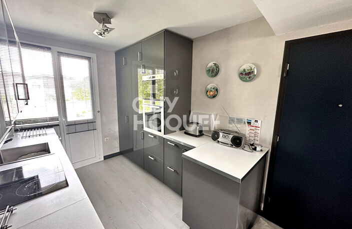 A LOUER Appartement 3 pièce(s) meublé avec balcon + Garage 38... — photo 4