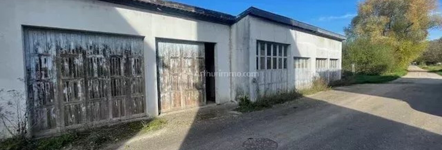 Garage  122 m² à vendre à Neufchâteau (88300)