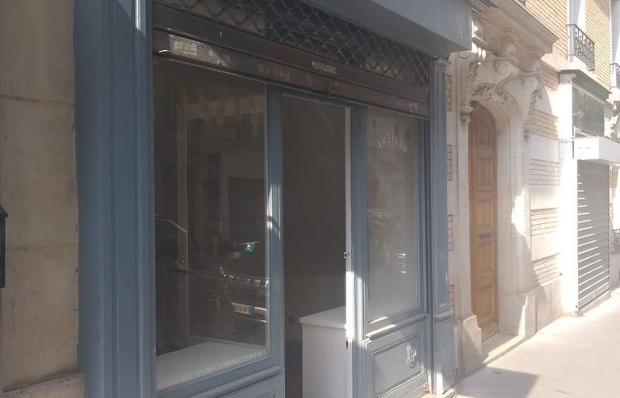 commerce 2 pièces 33 m2 à vendre à Paris 14 (75014)