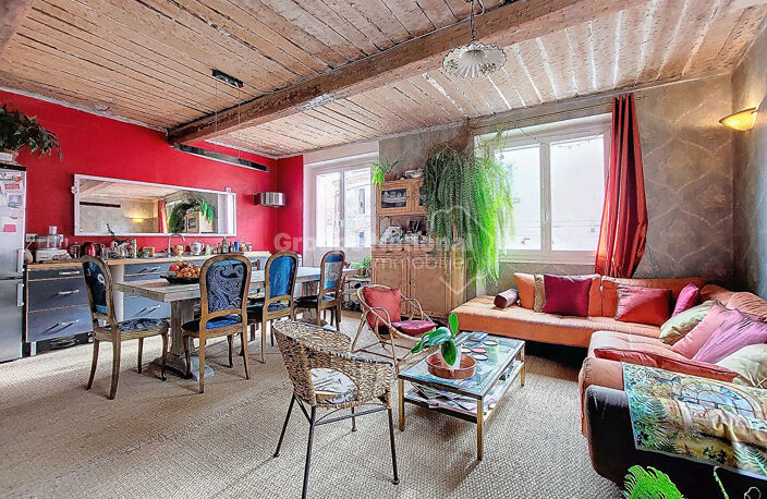 Maison de village avec double garage, grande cave et terrasse... — photo 2