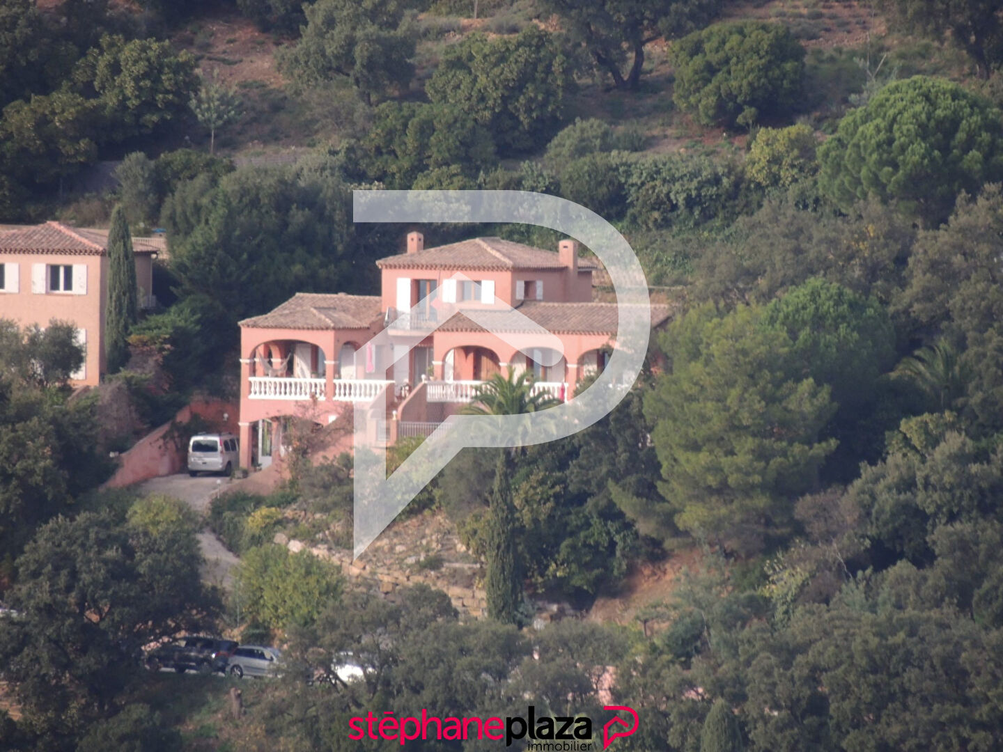 Villa / Maison 7 pièces  à vendre Londe-les-Maures (La) 83250