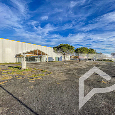 Commerce  850000 €