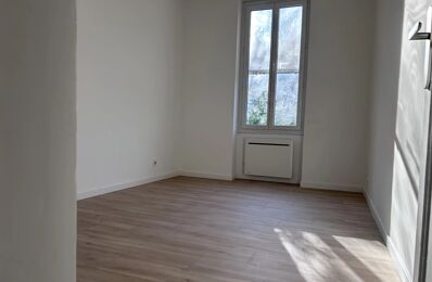 location appartement 980 € CC /mois à proximité de Gilette (06830)