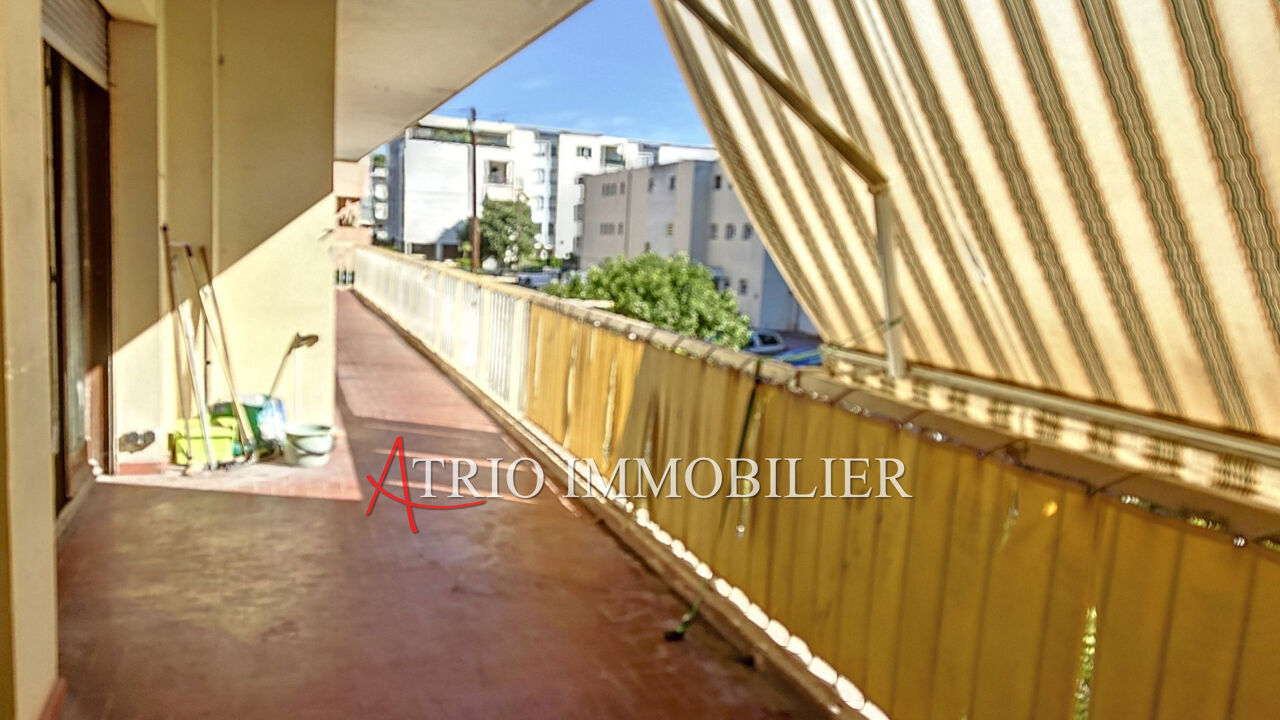 appartement 3 pièces 95 m2 à vendre à Saint-Laurent-du-Var (06700)