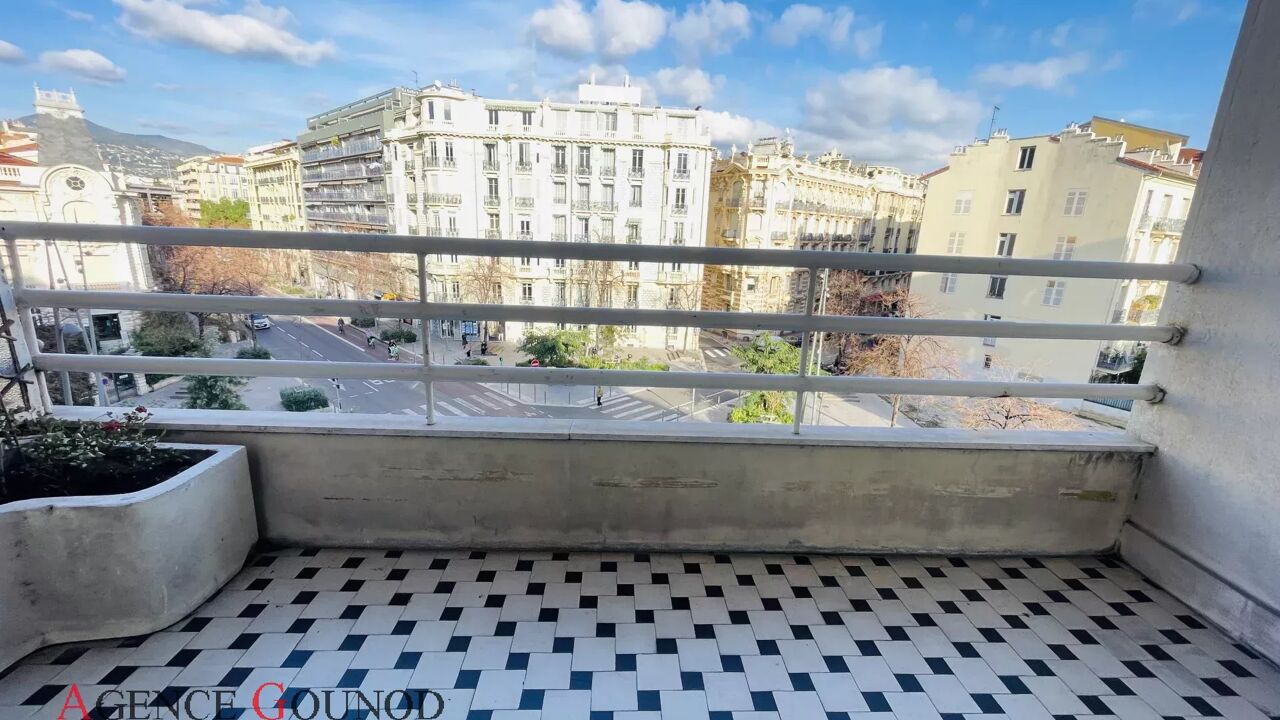 appartement 2 pièces 47 m2 à vendre à Nice (06000)