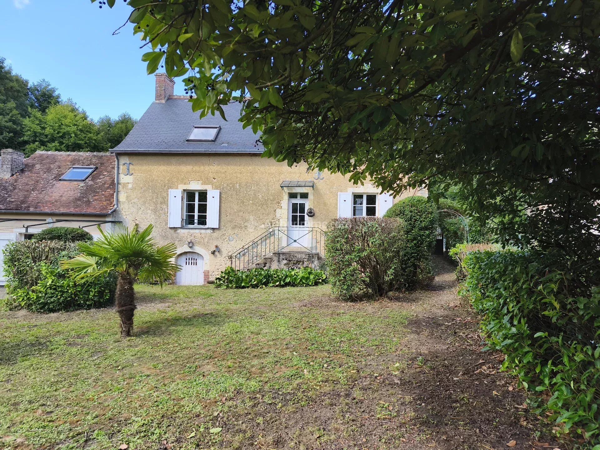 Maison 5 pièces 161 m² · à Courdemanche · 161 m² · 158 000 €