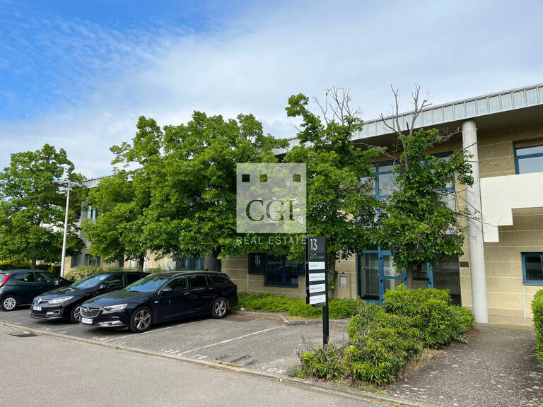 BUREAUX à LOUER — photo 1