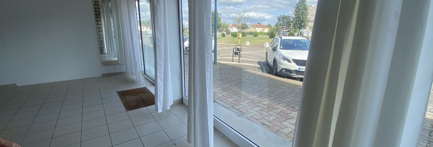 Commerce  56 m² à vendre à Le Passage (47520)