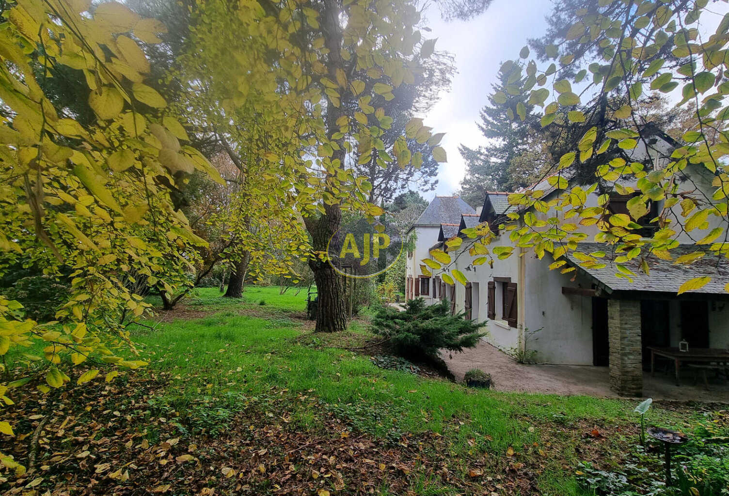 PLESSE - 2 HABITATIONS — photo 1