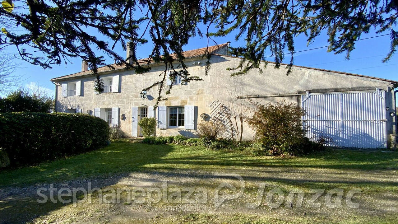 maison 5 pièces 177 m2 à vendre à Jonzac (17500)