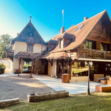 Maison 9 pièces 549900 €