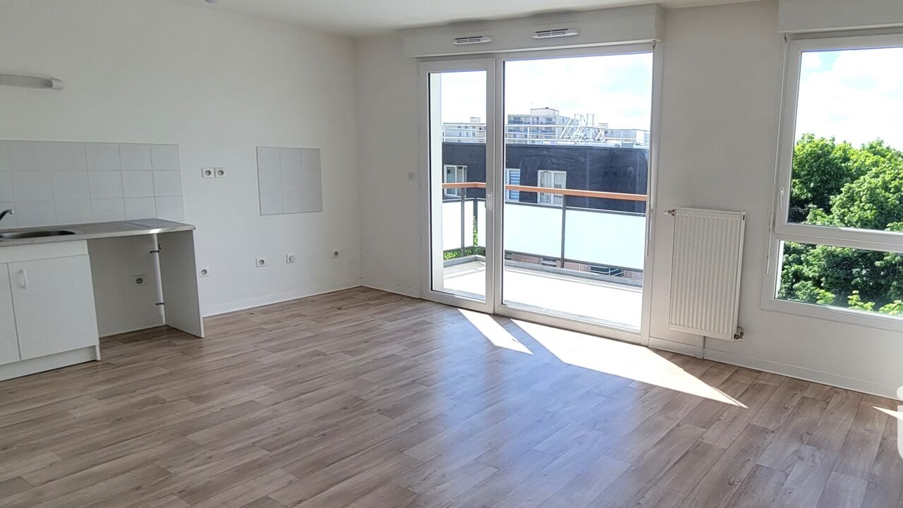 appartement 2 pièces 43 m2 à vendre à Dugny (93440)