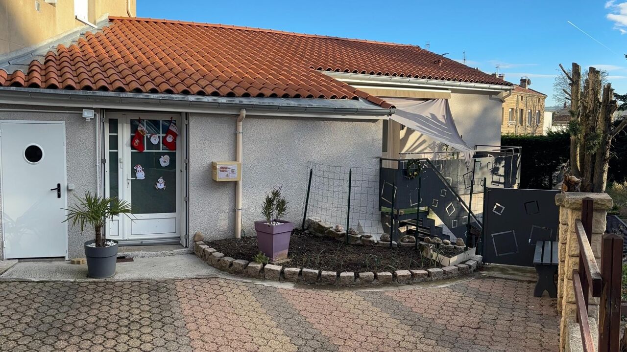 maison 4 pièces 76 m2 à vendre à Saint-Genest-Lerpt (42530)