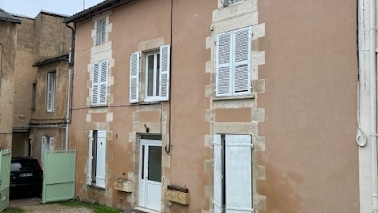 immeuble  pièces 120 m2 à vendre à Poitiers (86000)