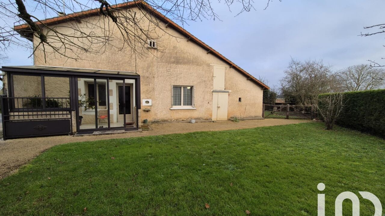 maison 4 pièces 80 m2 à vendre à Champagné-le-Sec (86510)