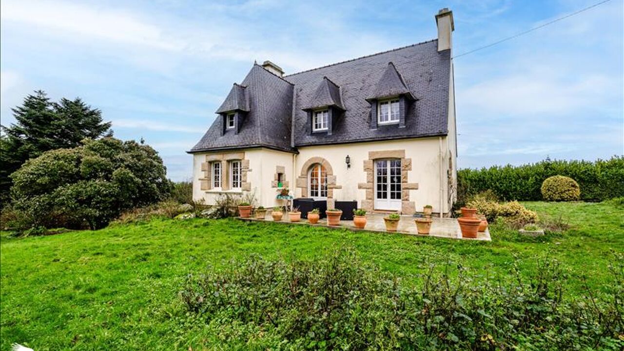 maison 6 pièces 155 m2 à vendre à Carhaix-Plouguer (29270)