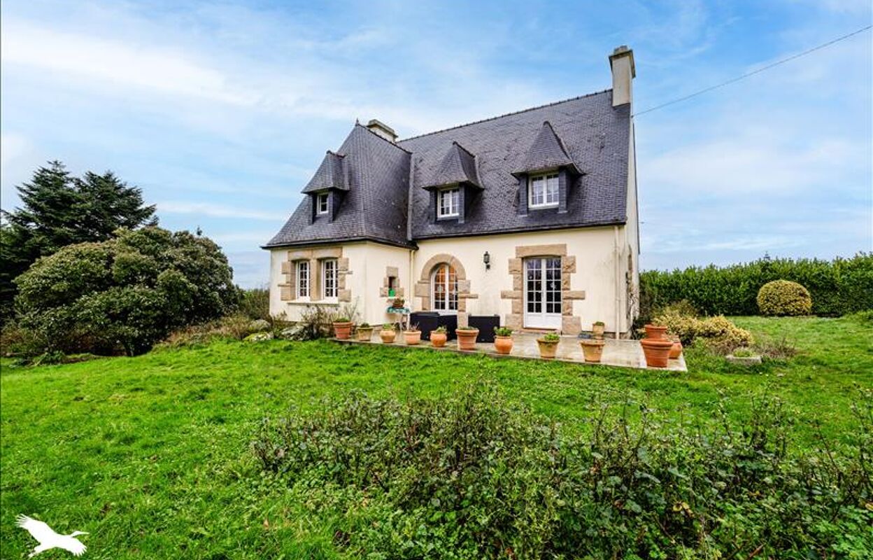 maison 6 pièces 155 m2 à vendre à Carhaix-Plouguer (29270)