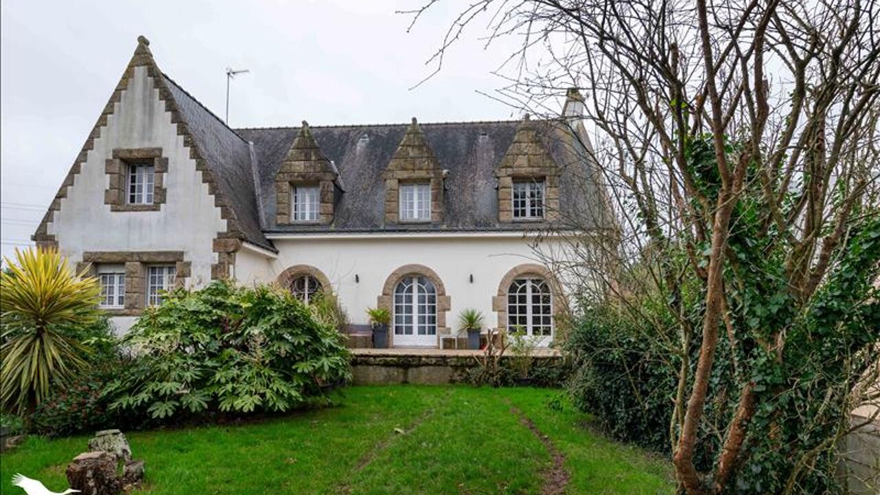 maison 9 pièces 210 m2 à vendre à Lanester (56600)