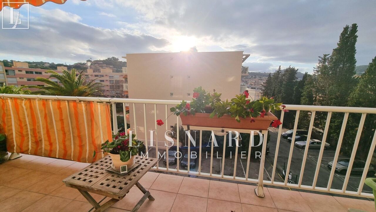 appartement 2 pièces 52 m2 à vendre à Vallauris (06220)