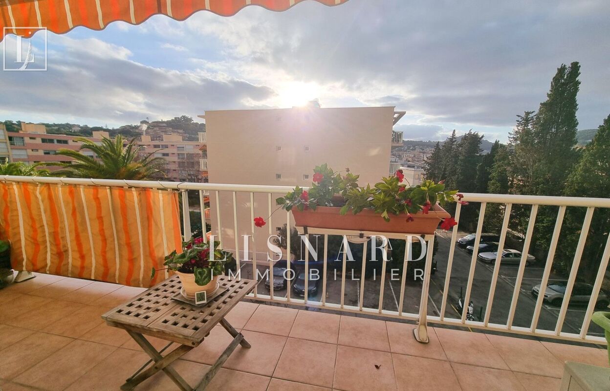 appartement 2 pièces 52 m2 à vendre à Vallauris (06220)