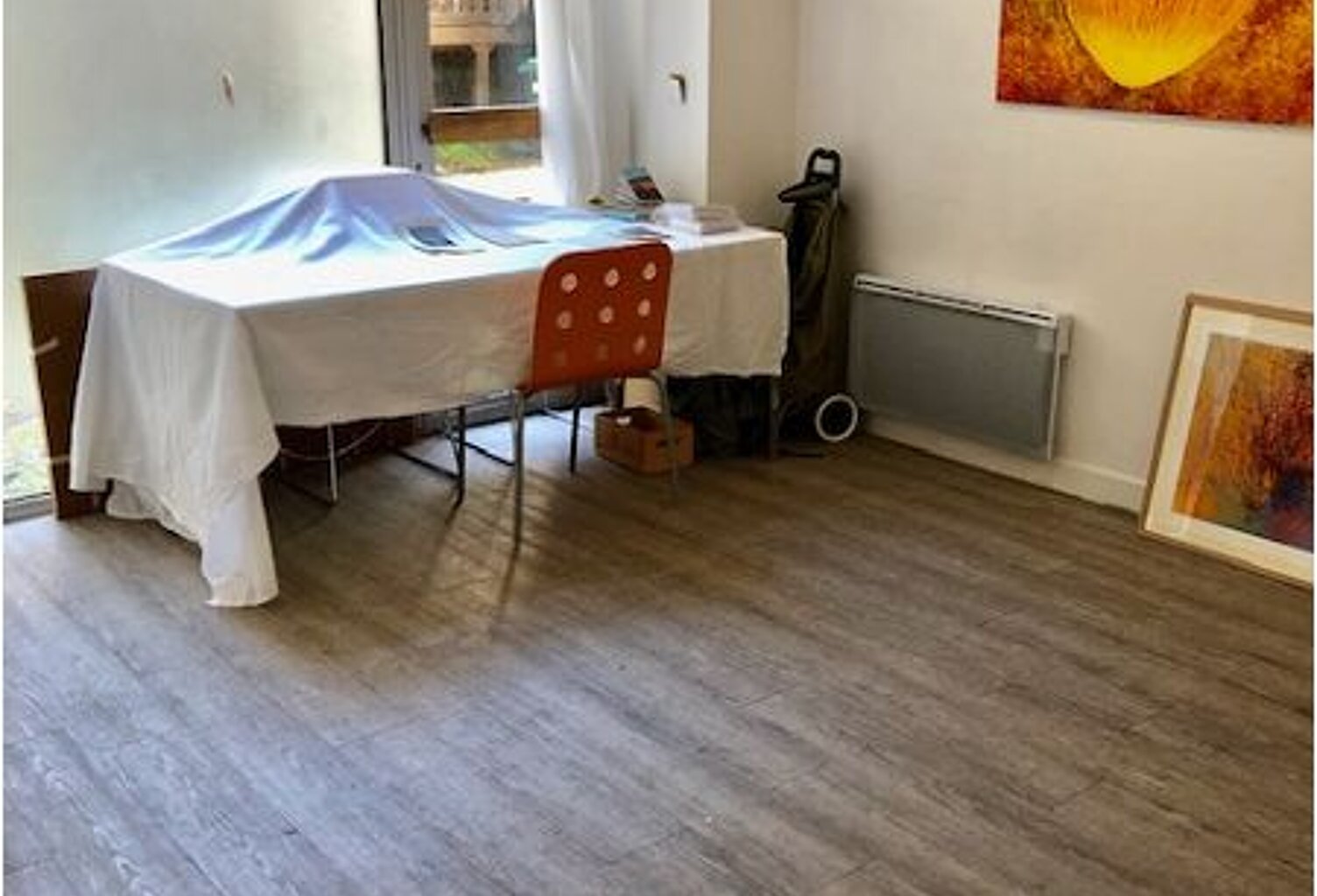 Local commercial — photo 1