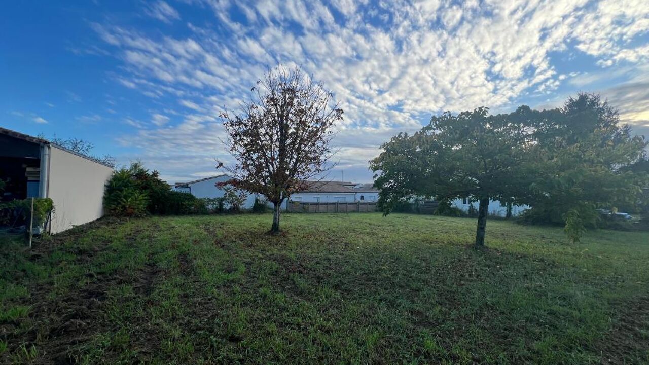 terrain  pièces 1040 m2 à vendre à Meschers-sur-Gironde (17132)