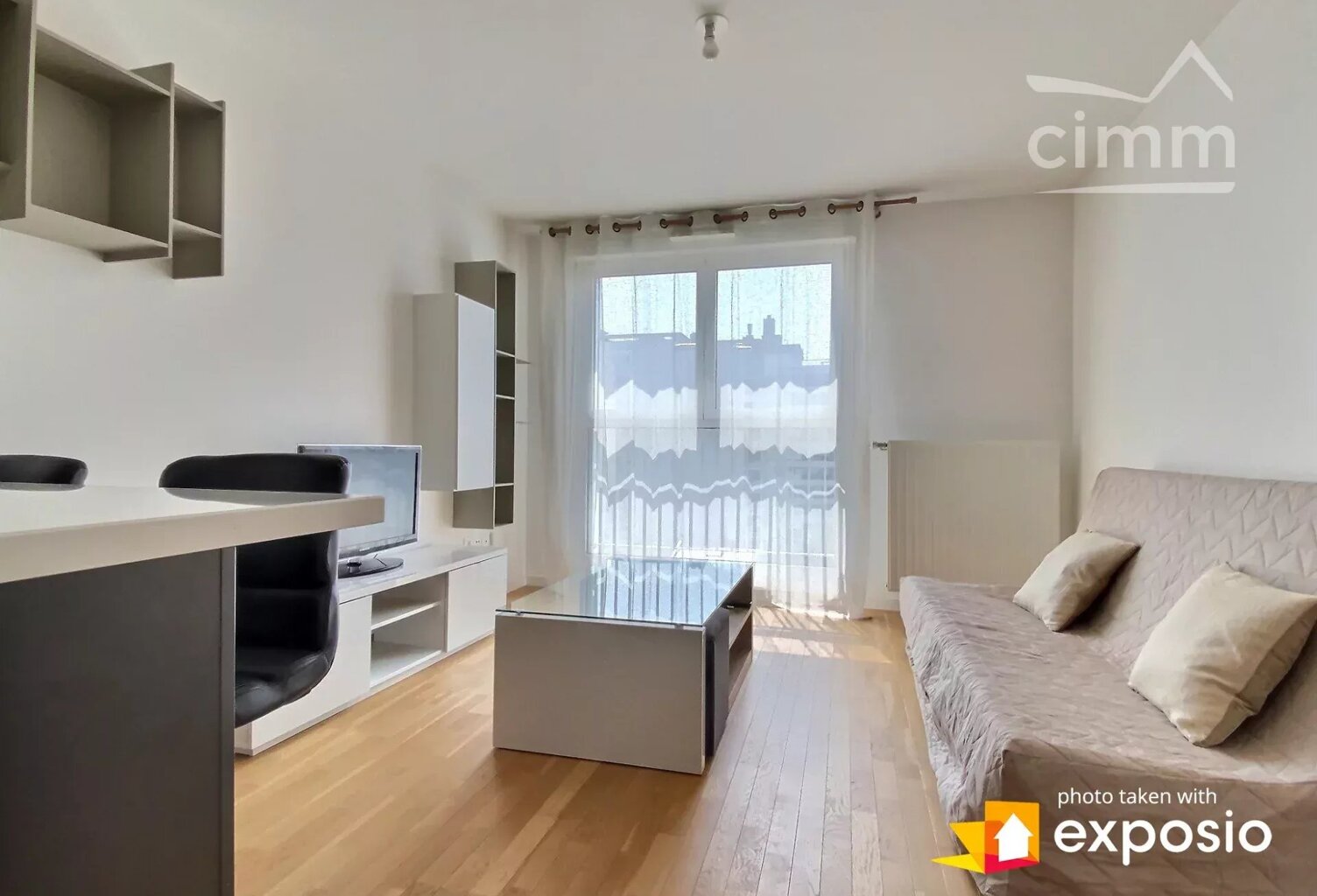 2 pièces meublé idéalement situé dans immeuble de standing — photo 1