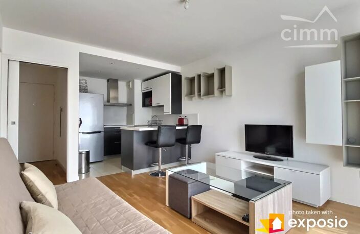 2 pièces meublé idéalement situé dans immeuble de standing — photo 2