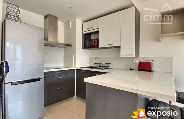 2 pièces meublé idéalement situé dans immeuble de standing — photo 3