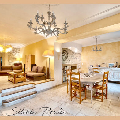 Maison 8 pièces 560000 €