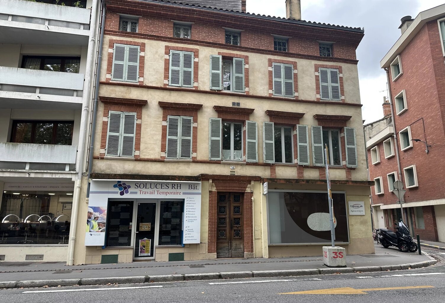 Local commercial — photo 1