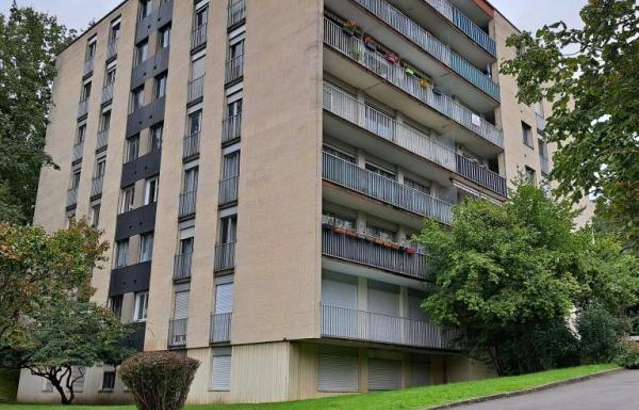 appartement 5 pièces 88 m2 à louer à Ris-Orangis (91130)