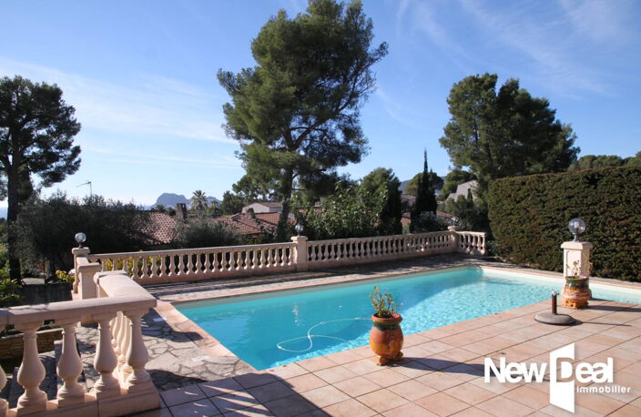 VUE MER, Jolie villa 85 m2  T4 avec piscine, sur une parcelle de 1200 m2 à La Ciotat — photo 2
