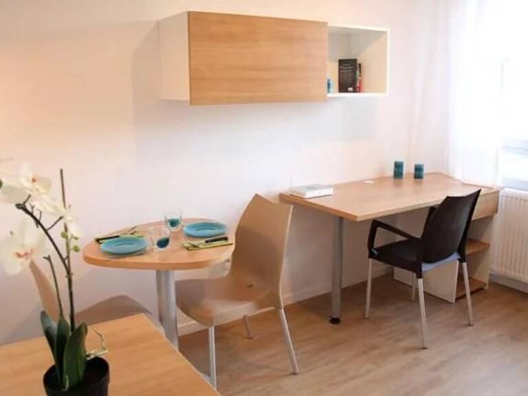 Studio vendu avec locataire — photo 1