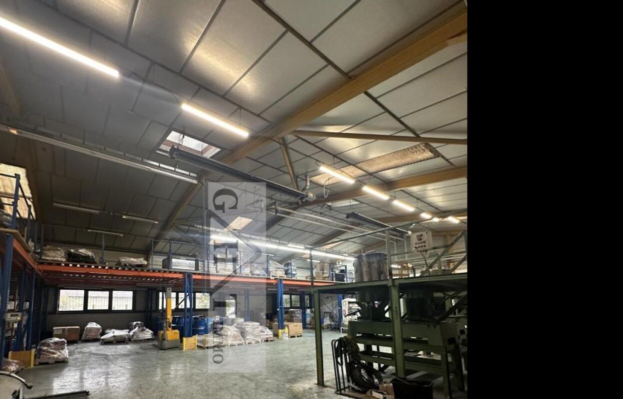 local industriel  pièces 1200 m2 à vendre à Rosny-sous-Bois (93110)