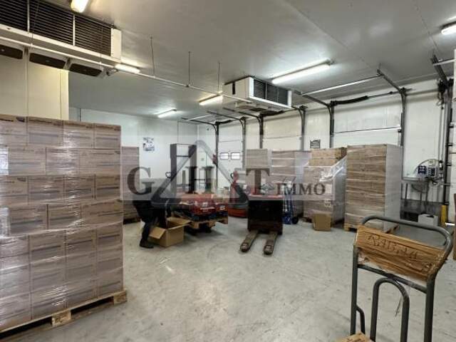 ENTREPOT FRIGORIFIQUE A VENDRE 831M2 MONTREUIL — photo du bien