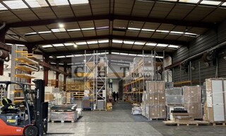 Local industriel  1650 m² à louer à Argenteuil (95100)