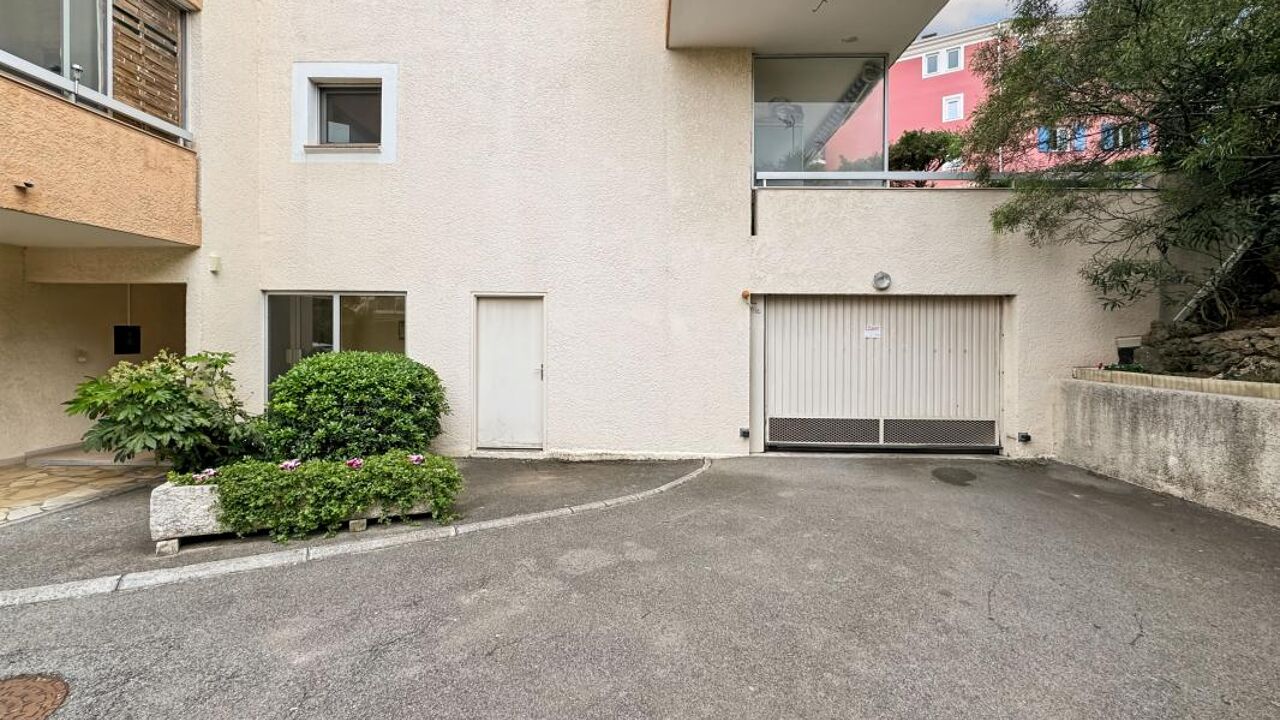 appartement 2 pièces 42 m2 à vendre à Saint-Raphaël (83530)