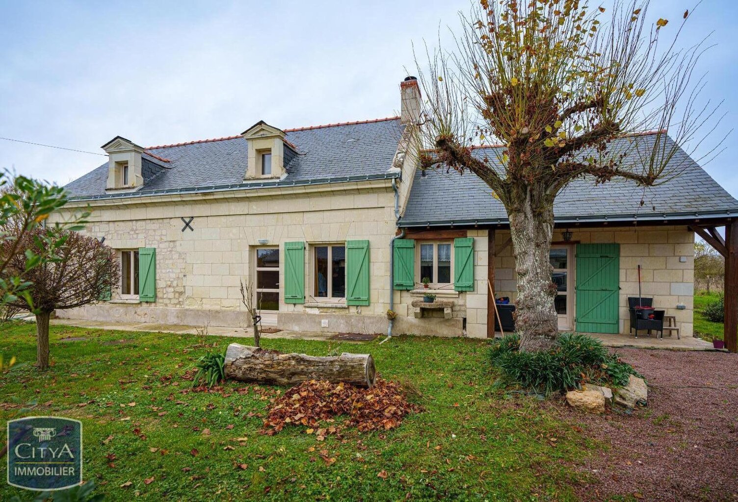 Vente maison 5 pièces 122 m² Varennes-sur-Loire (49730) — photo 1