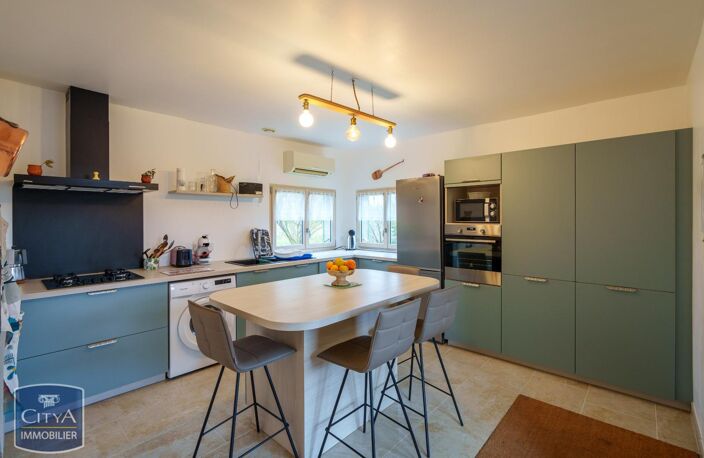 Vente maison 5 pièces 122 m² Varennes-sur-Loire (49730) — photo 4